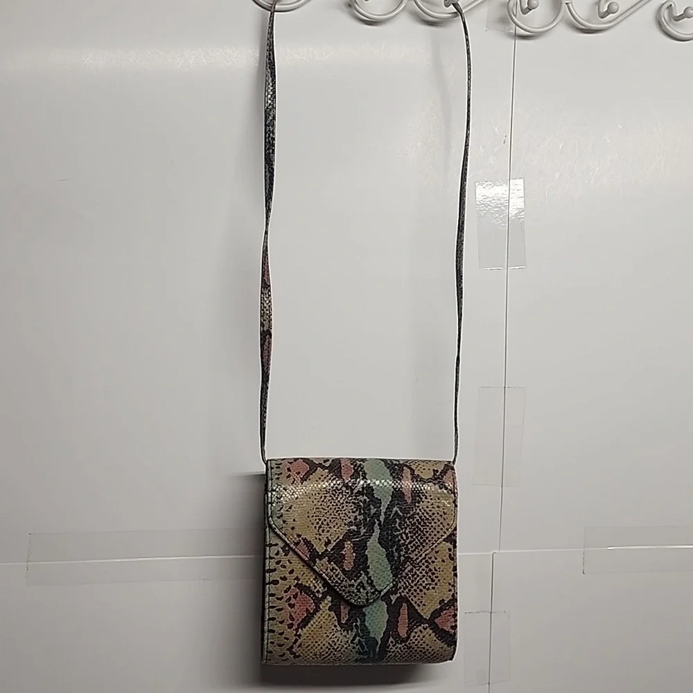 Vintage Fiori Made in Italy Stylish Multicolor Snake Print Women's Crossbody Bag